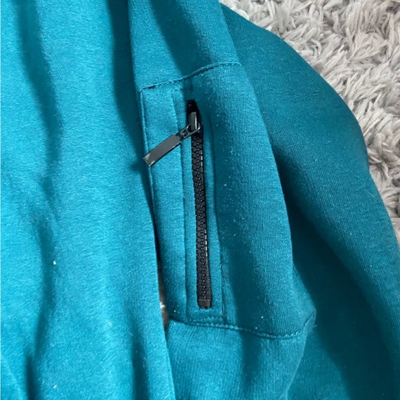 Blue/Green Pretty Little Thing Cropped Quarter Zip Slouchy Blouse Size Small - Picture 2 of 5